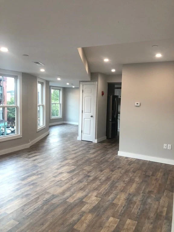 3 bed, 1 bath apartment for rent at 18 Appleton St Unit 2, Downtown — photo 2 of 5