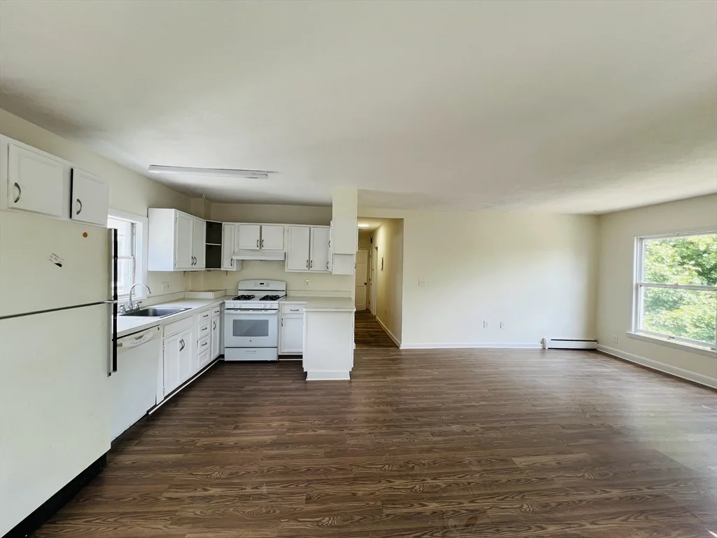 2 bed, 1 bath apartment for rent at 18 Appleton St Unit 2A, Powder House Square — photo 2 of 11