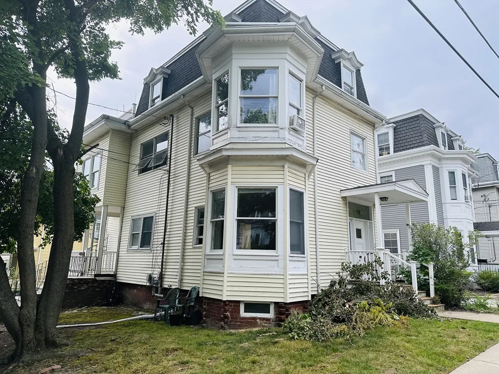 1 bed, 1 bath apartment for rent at 18 Appleton St Unit 2B, Powder House Square