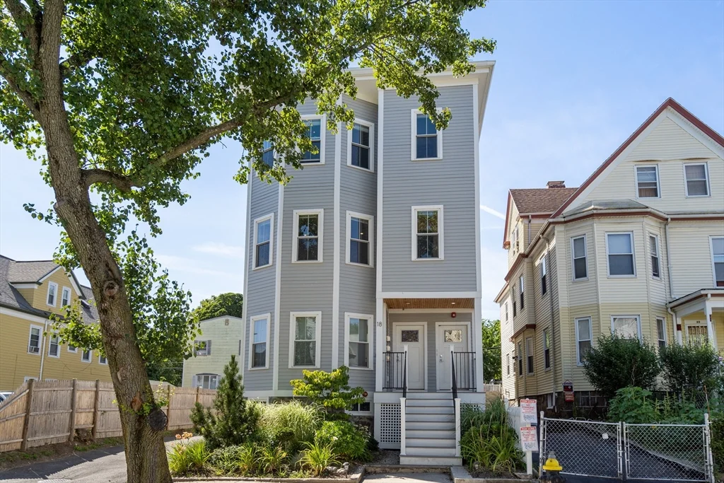 2 bed, 2 bath apartment for rent at 18 Armandine St Unit 2, Boston — photo 11 of 13