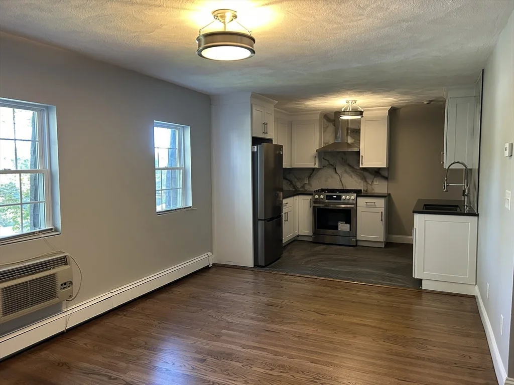 2 bed, 1 bath apartment for rent at 18 Ashcroft Unit 301, Dedham — photo 4 of 14