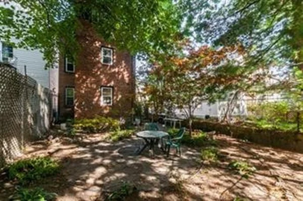 1 bed, 1 bath apartment for rent at 18 Ashley St Unit 2, Jamaica Plain — photo 10 of 13