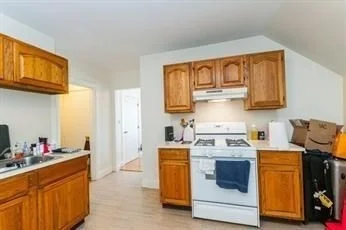 1 bed, 1 bath apartment for rent at 18 Ashley St Unit 3, Jamaica Plain — photo 3 of 11