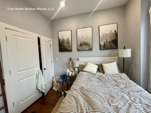 5 bed, 3 bath apartment for rent at 18 Atlantic St Unit 1, South Boston — photo 4 of 14