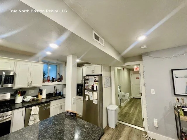 5 bed, 3 bath apartment for rent at 18 Atlantic St Unit 1, South Boston — photo 2 of 14