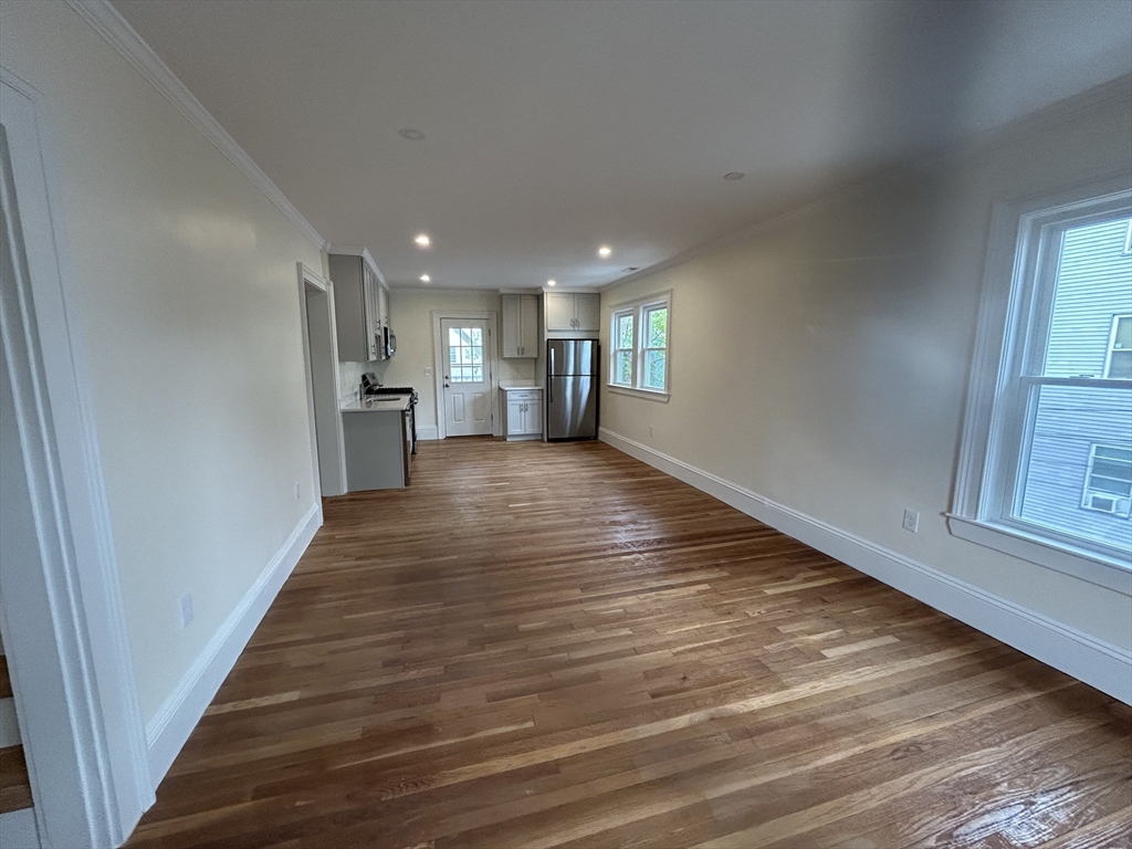 4 bed, 2 bath apartment for rent at 18 Auburn St Unit 2R, Malden — photo 3 of 17