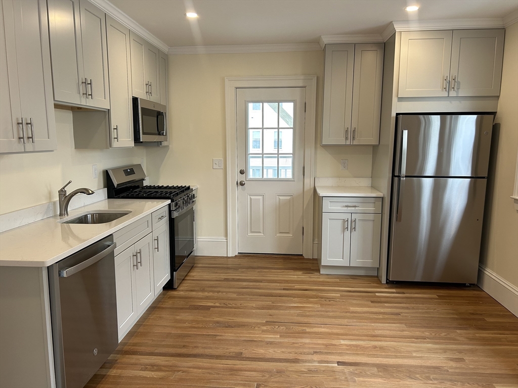 4 bed, 2 bath apartment for rent at 18 Auburn St Unit 2R, Malden — photo 1 of 17