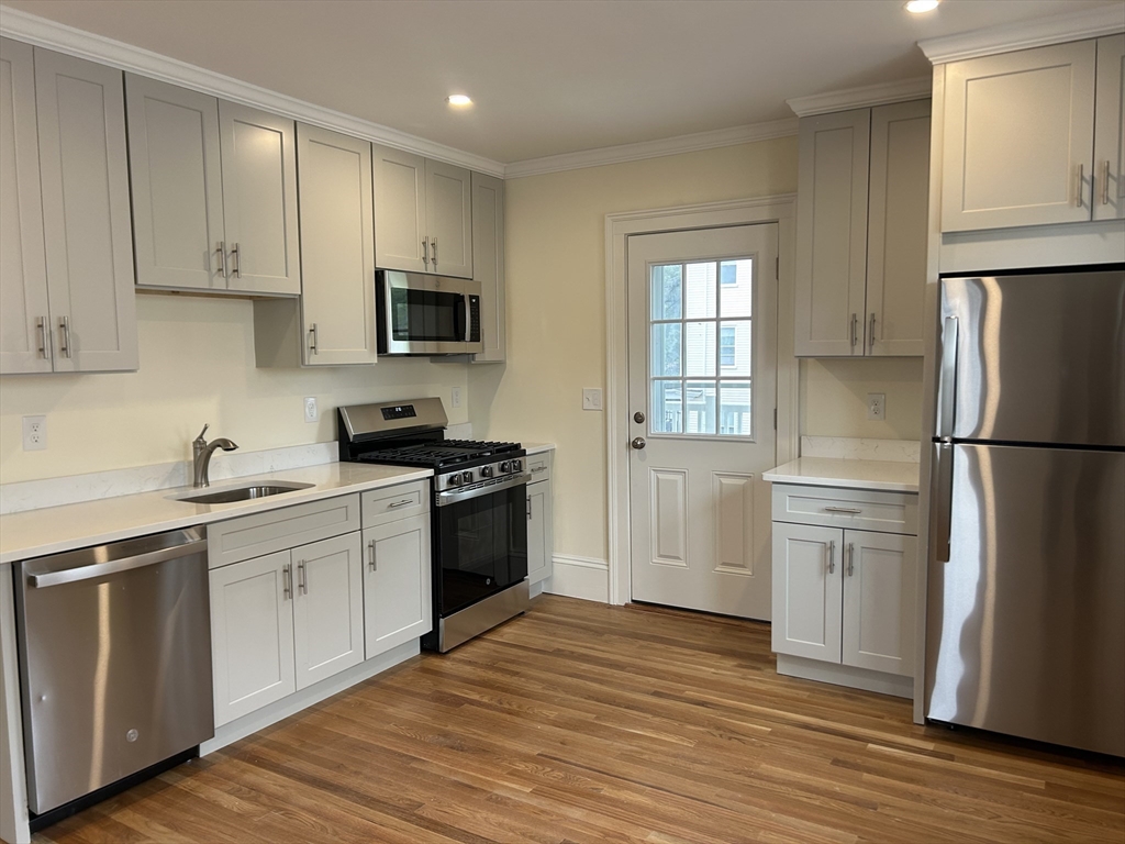 4 bed, 2 bath apartment for rent at 18 Auburn St Unit 2R, Malden — photo 2 of 17