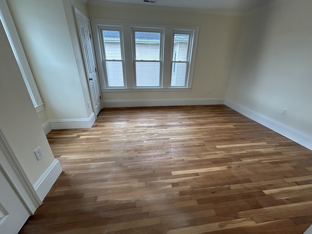 4 bed, 2 bath apartment for rent at 18 Auburn St Unit 2R, Malden — photo 6 of 17
