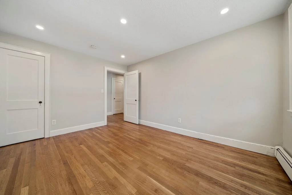 1 bed, 1 bath apartment for rent at 18 Bacon St Unit 6, Waltham — photo 6 of 10