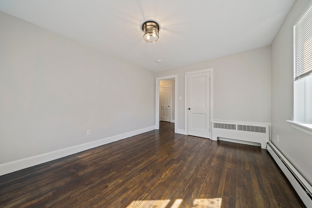 1 bed, 1 bath apartment for rent at 18 Bacon Unit 1, Waltham — photo 4 of 10