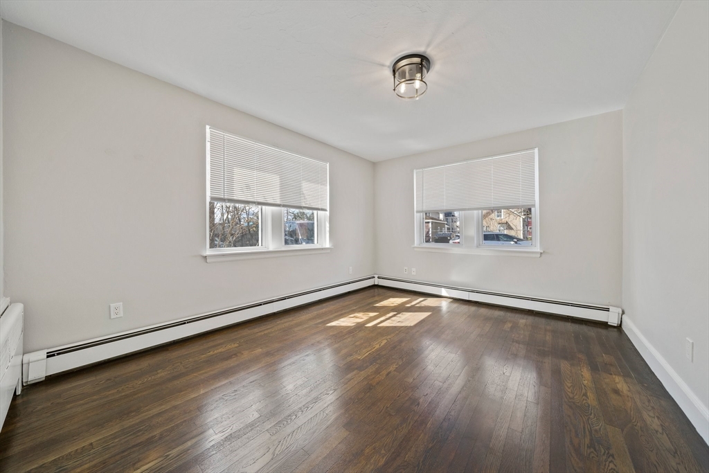 1 bed, 1 bath apartment for rent at 18 Bacon Unit 1, Waltham — photo 3 of 10
