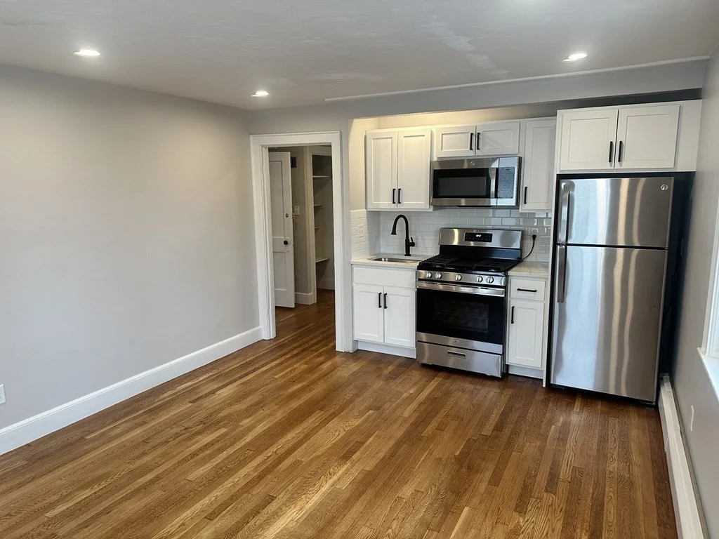 1 bed, 1 bath apartment for rent at 18 Bacon Unit 5, Waltham — photo 1 of 4