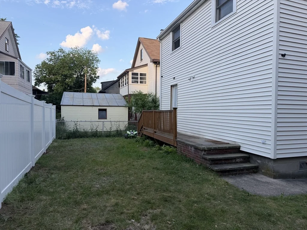 1 bed, 1 bath apartment for rent at 18 Banks St Unit 1, Belmont — photo 12 of 12