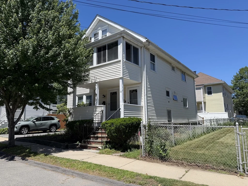 1 bed, 1 bath apartment for rent at 18 Banks St Unit 1, Belmont — photo 1 of 12