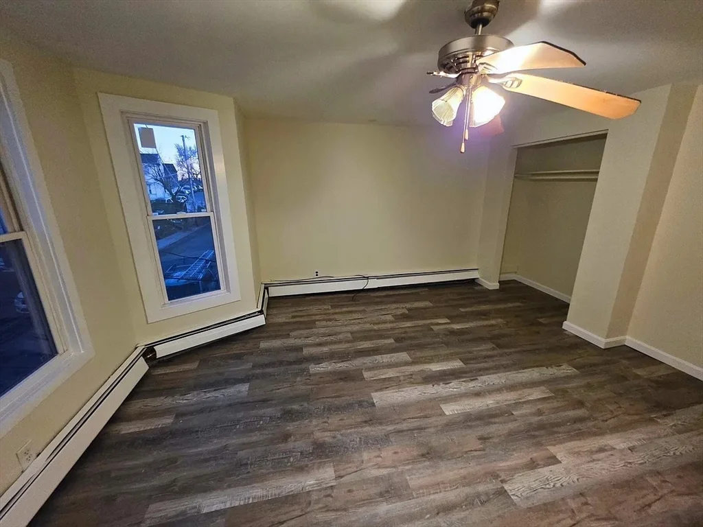 3 bed, 1 bath apartment for rent at 18 Barclay St Unit 2, Lowell — photo 5 of 10