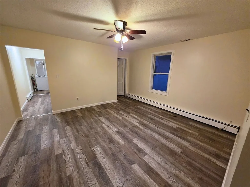 3 bed, 1 bath apartment for rent at 18 Barclay St Unit 2, Lowell — photo 7 of 10