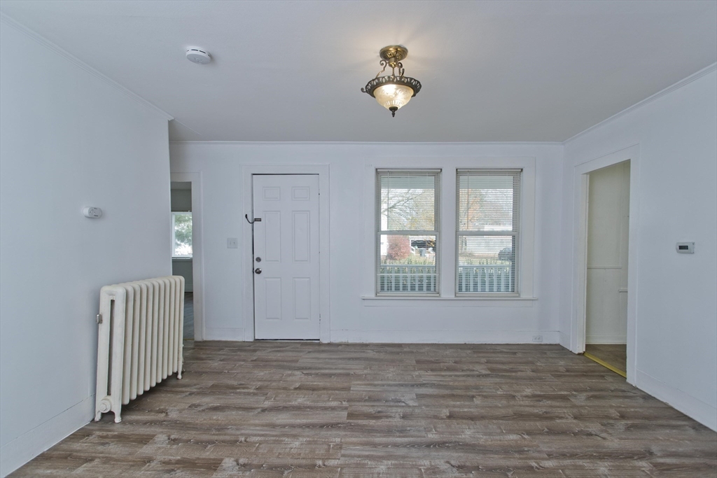 3 bed, 1 bath apartment for rent at 18 Bates St Unit 1, Westfield — photo 2 of 17