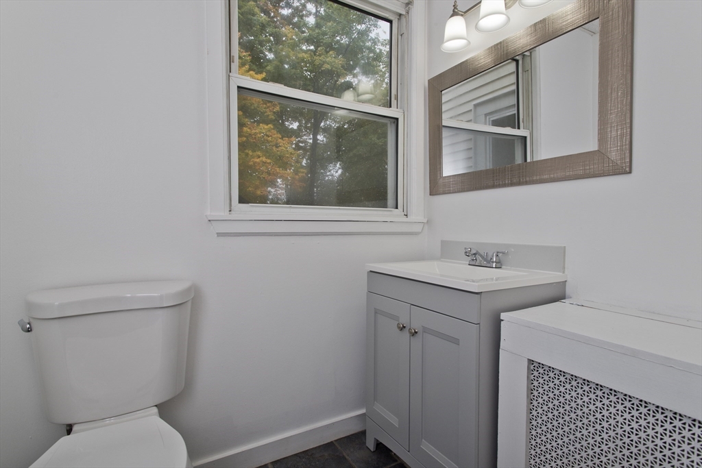 3 bed, 1 bath apartment for rent at 18 Bates St Unit 1, Westfield — photo 13 of 17