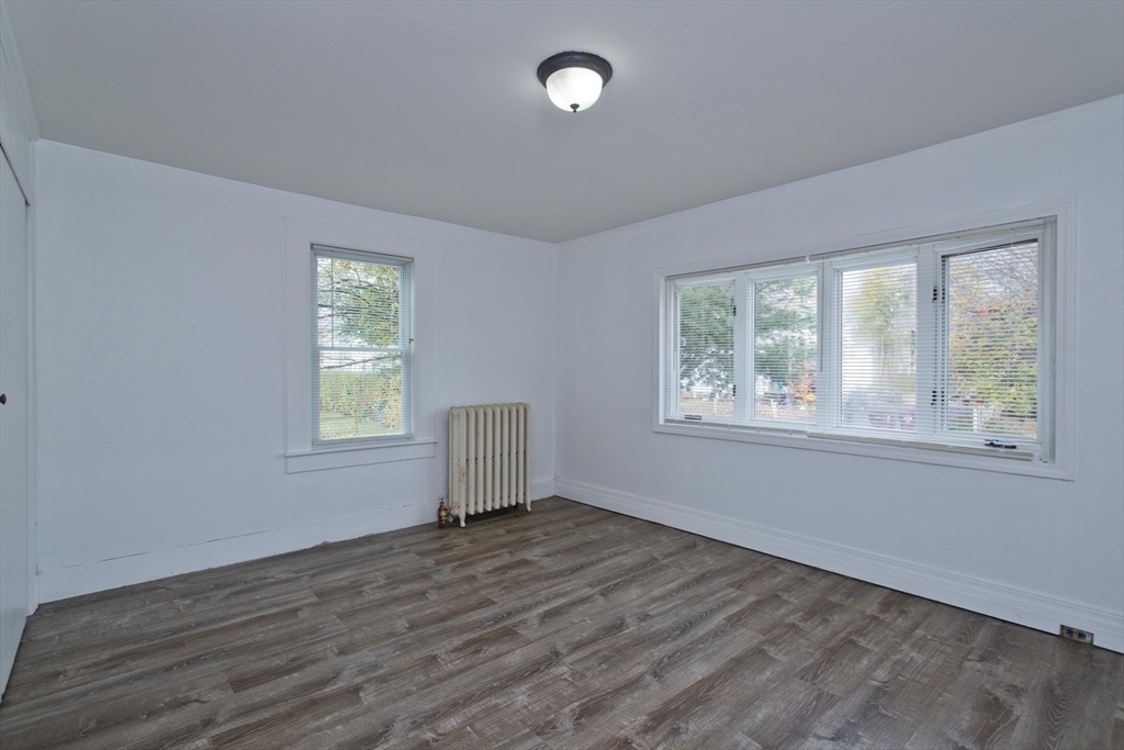 3 bed, 1 bath apartment for rent at 18 Bates St Unit 1, Westfield — photo 5 of 17