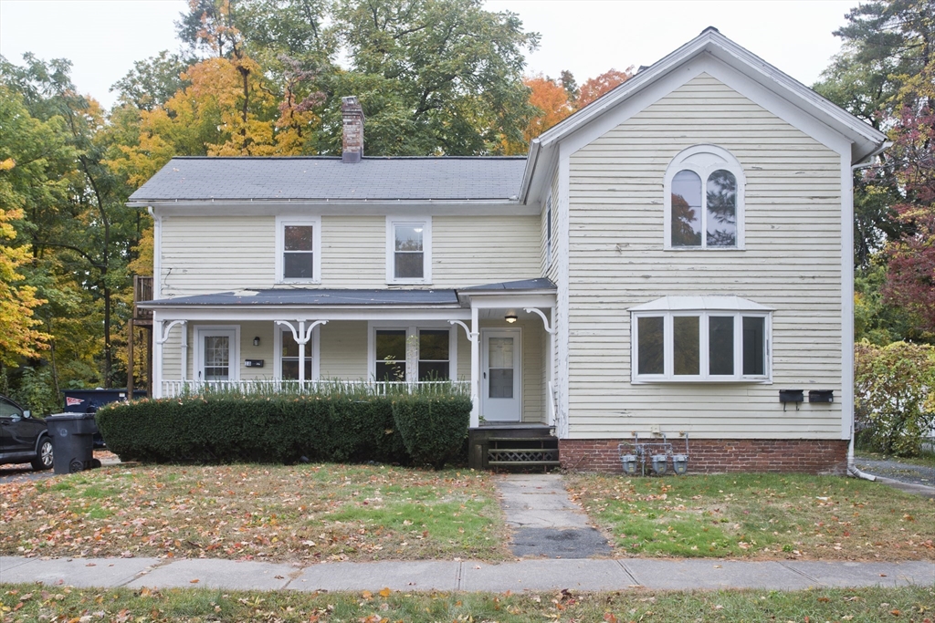 3 bed, 1 bath apartment for rent at 18 Bates St Unit 1, Westfield — photo 1 of 17