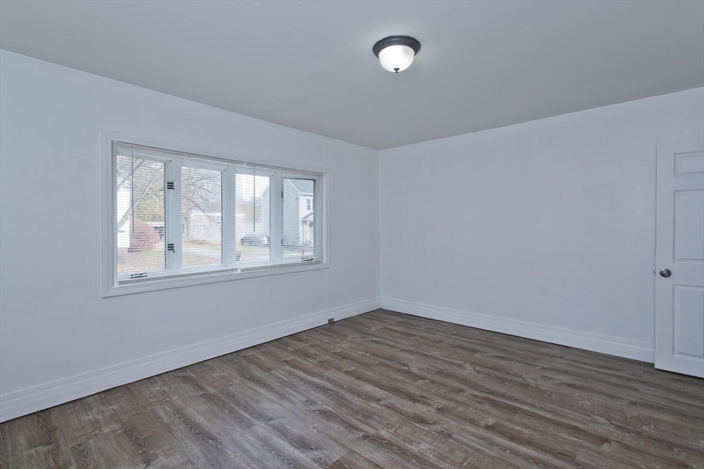 3 bed, 1 bath apartment for rent at 18 Bates St Unit 1, Westfield — photo 6 of 17