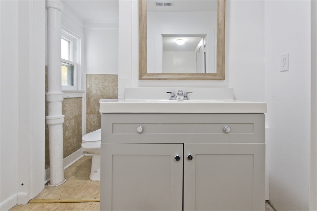 2 bed, 1 bath apartment for rent at 18 Bates St Unit 2A, Westfield — photo 10 of 12