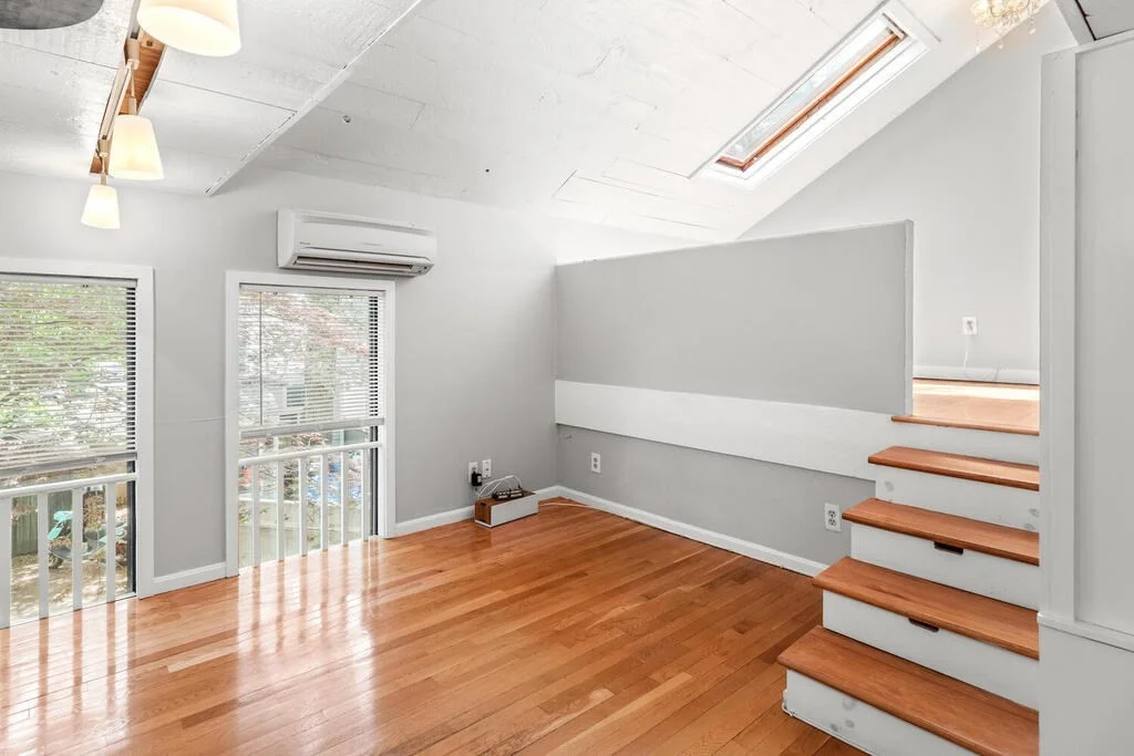 3 bed, 2 bath apartment for rent at 18 Bay St Unit 4, Riverside — photo 19 of 28
