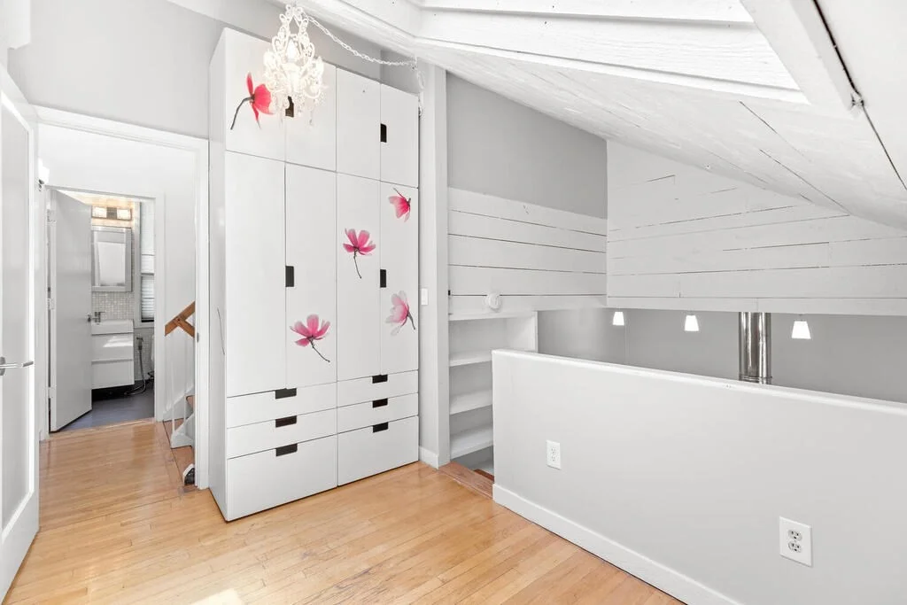 3 bed, 2 bath apartment for rent at 18 Bay St Unit 4, Riverside — photo 16 of 28