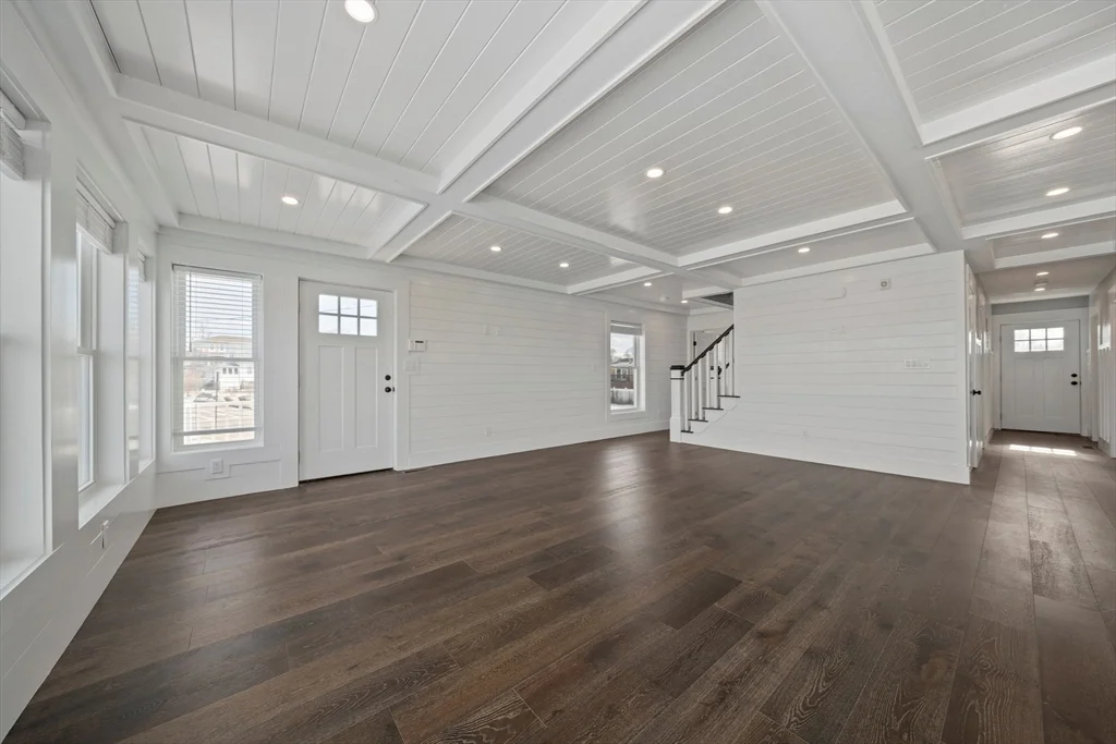 4 bed, 3 bath apartment for rent at 18 Bayswater Rd, Houghs Neck — photo 29 of 38