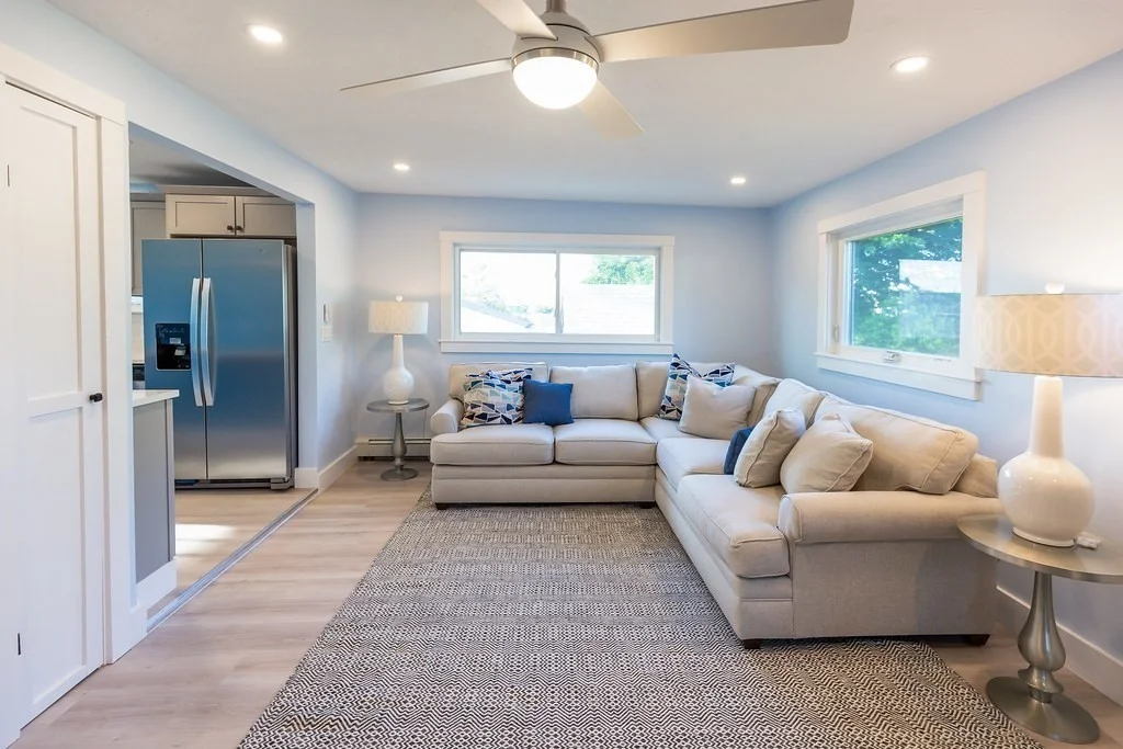 2 bed, 1 bath apartment for rent at 18 Beach St Unit 1, Plymouth — photo 6 of 23