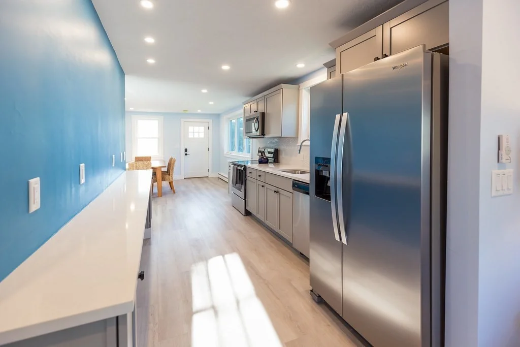 2 bed, 1 bath apartment for rent at 18 Beach St Unit 1, Plymouth — photo 4 of 23