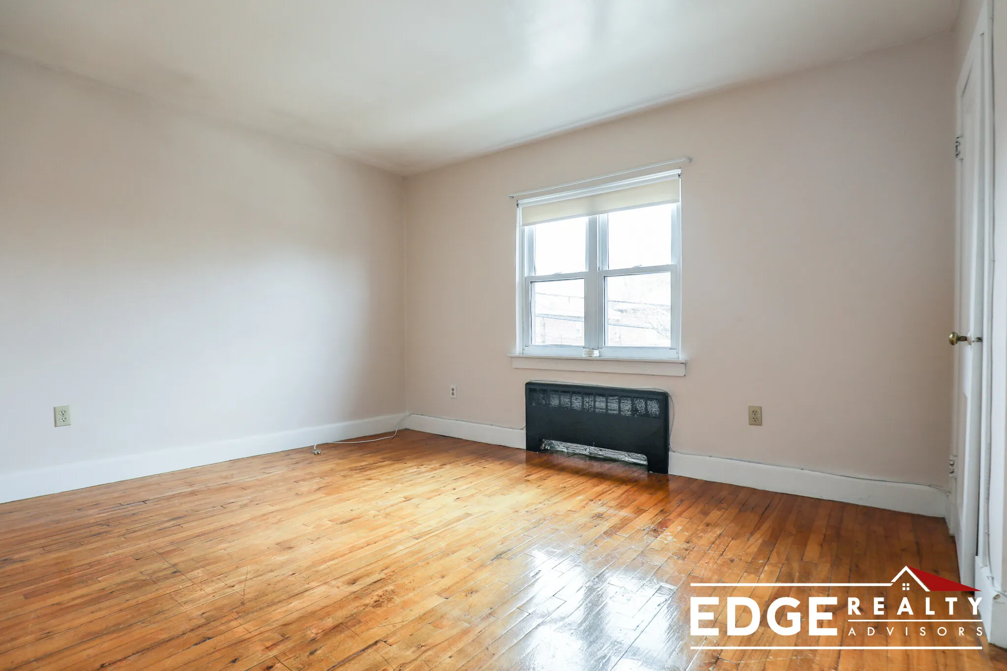 1 bed, 1 bath apartment for rent at 18 Beechcroft St Unit 4, Brighton — photo 3 of 6