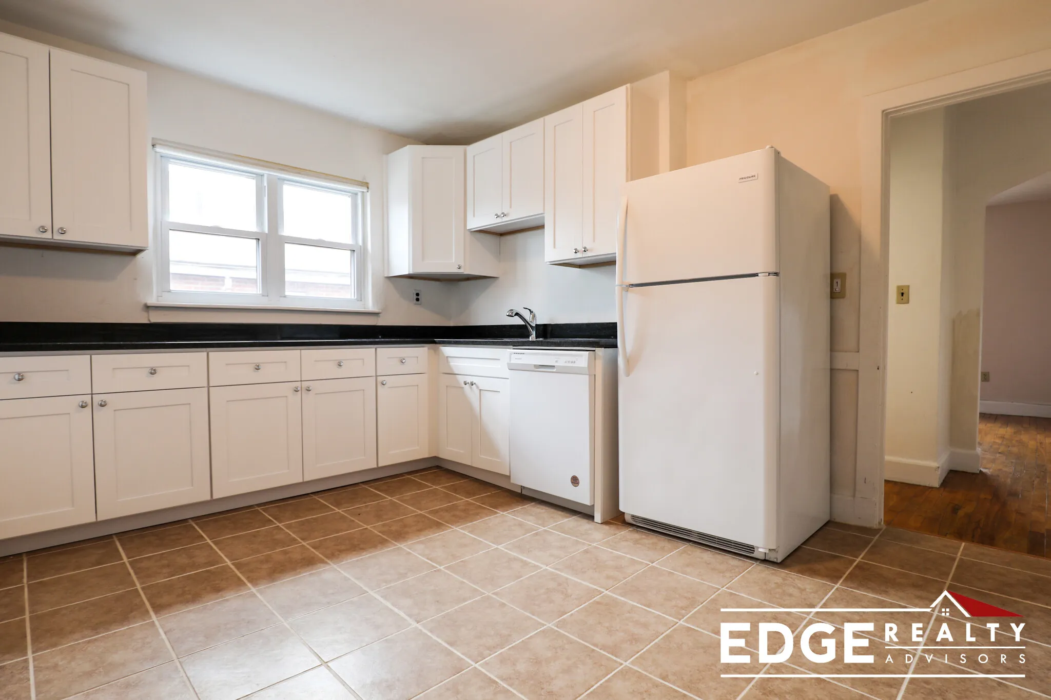 1 bed, 1 bath apartment for rent at 18 Beechcroft St Unit 4, Brighton — photo 1 of 6