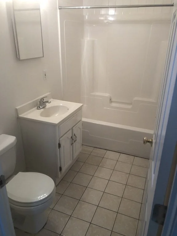 1 bed, 1 bath apartment for rent at 18 Belmont Park Unit 1, Everett — photo 7 of 9