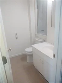 3 bed, 1 bath apartment for rent at 18 Belmont Unit 2, Spring Hill — photo 4 of 14