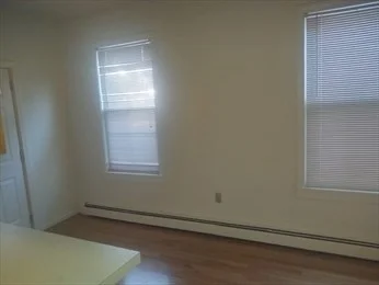 3 bed, 1 bath apartment for rent at 18 Belmont Unit 2, Spring Hill — photo 7 of 14