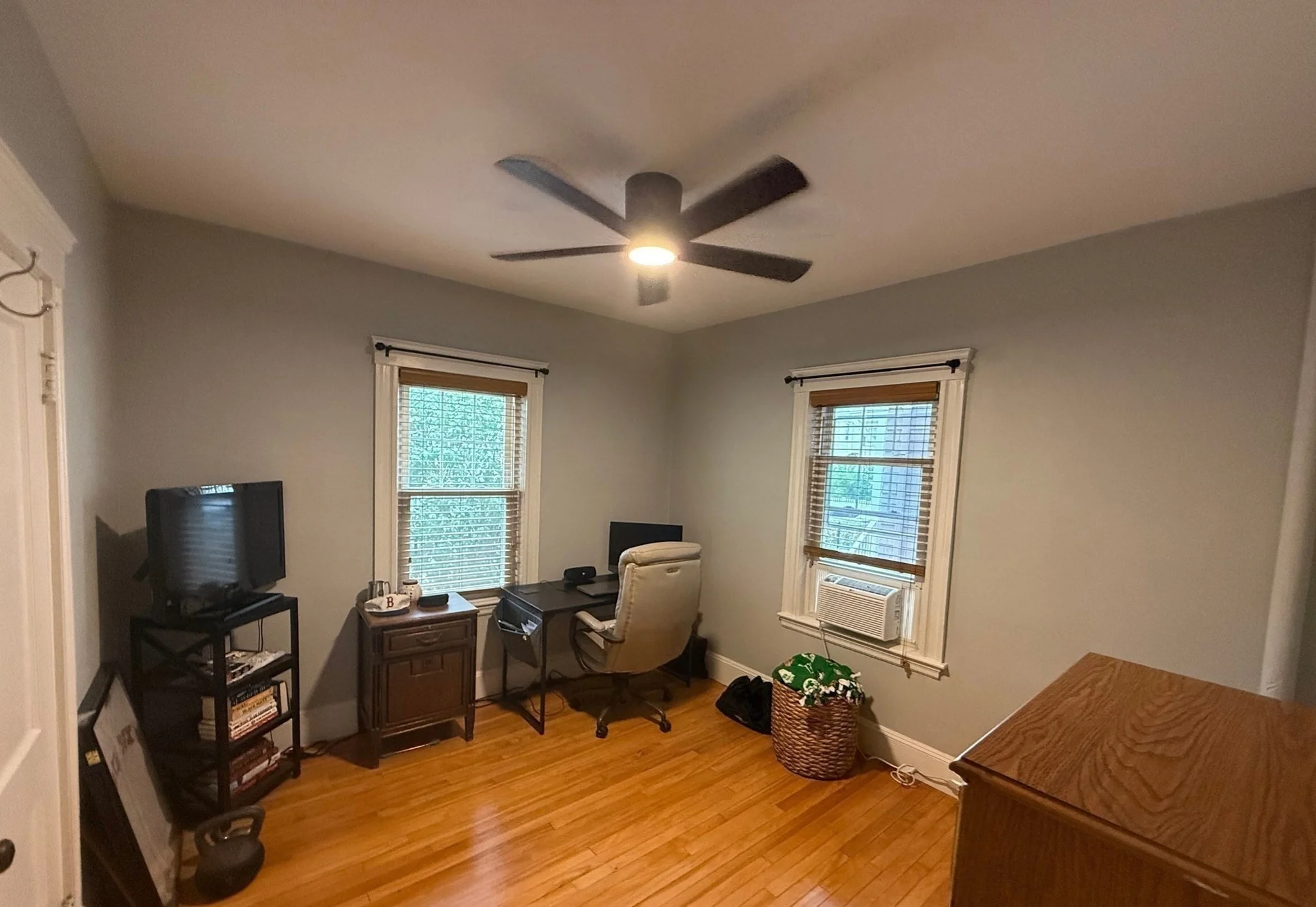 2 bed, 1 bath apartment for rent at 18 Benton Rd Unit 1, Tufts University — photo 11 of 17