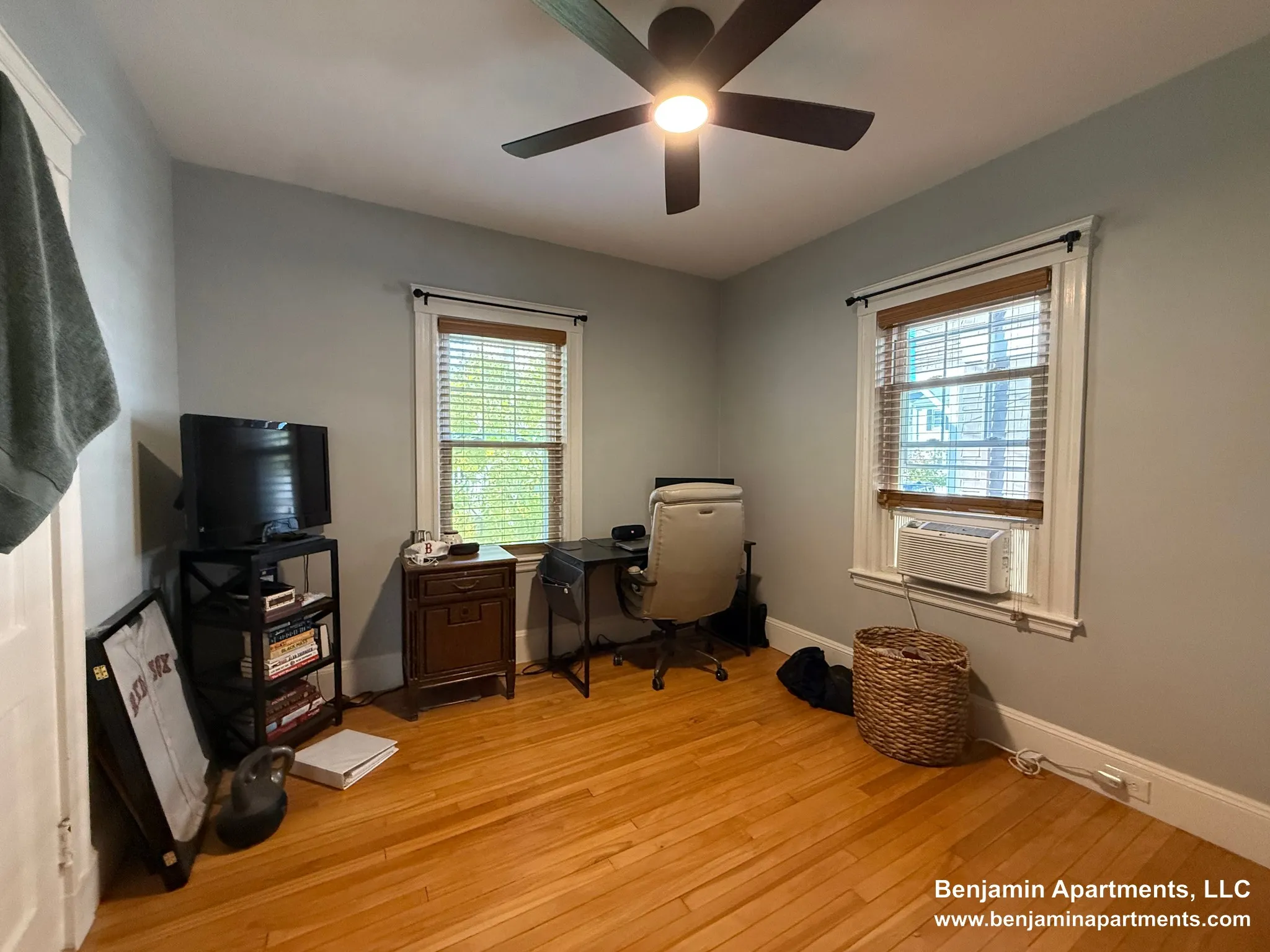 2 bed, 1 bath apartment for rent at 18 Benton Rd Unit 1F, South Medford — photo 11 of 22