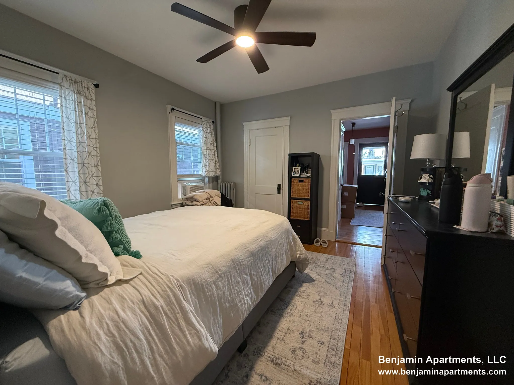 2 bed, 1 bath apartment for rent at 18 Benton Rd Unit 1F, South Medford — photo 9 of 22
