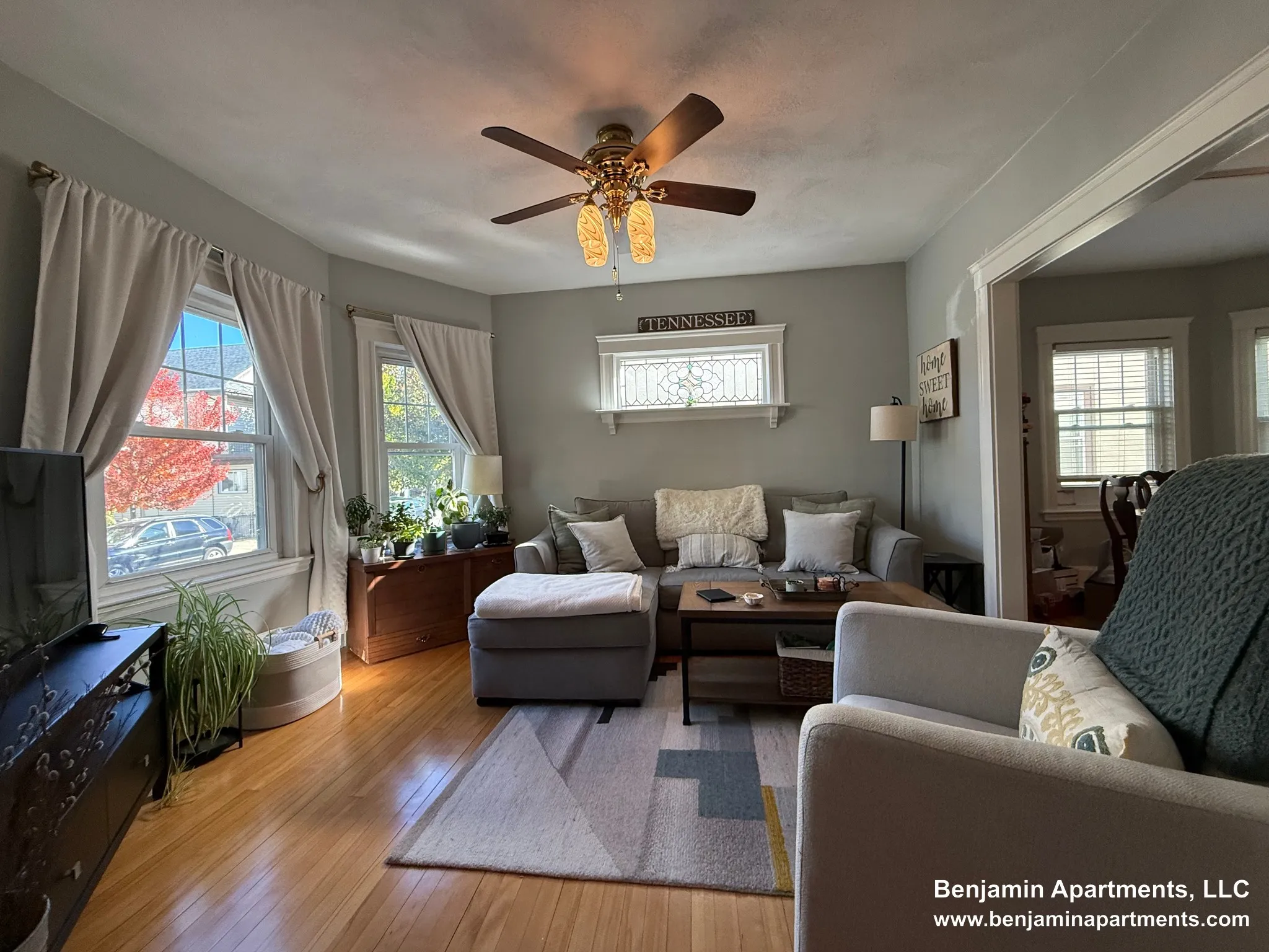 2 bed, 1 bath apartment for rent at 18 Benton Rd Unit 1F, South Medford — photo 3 of 22