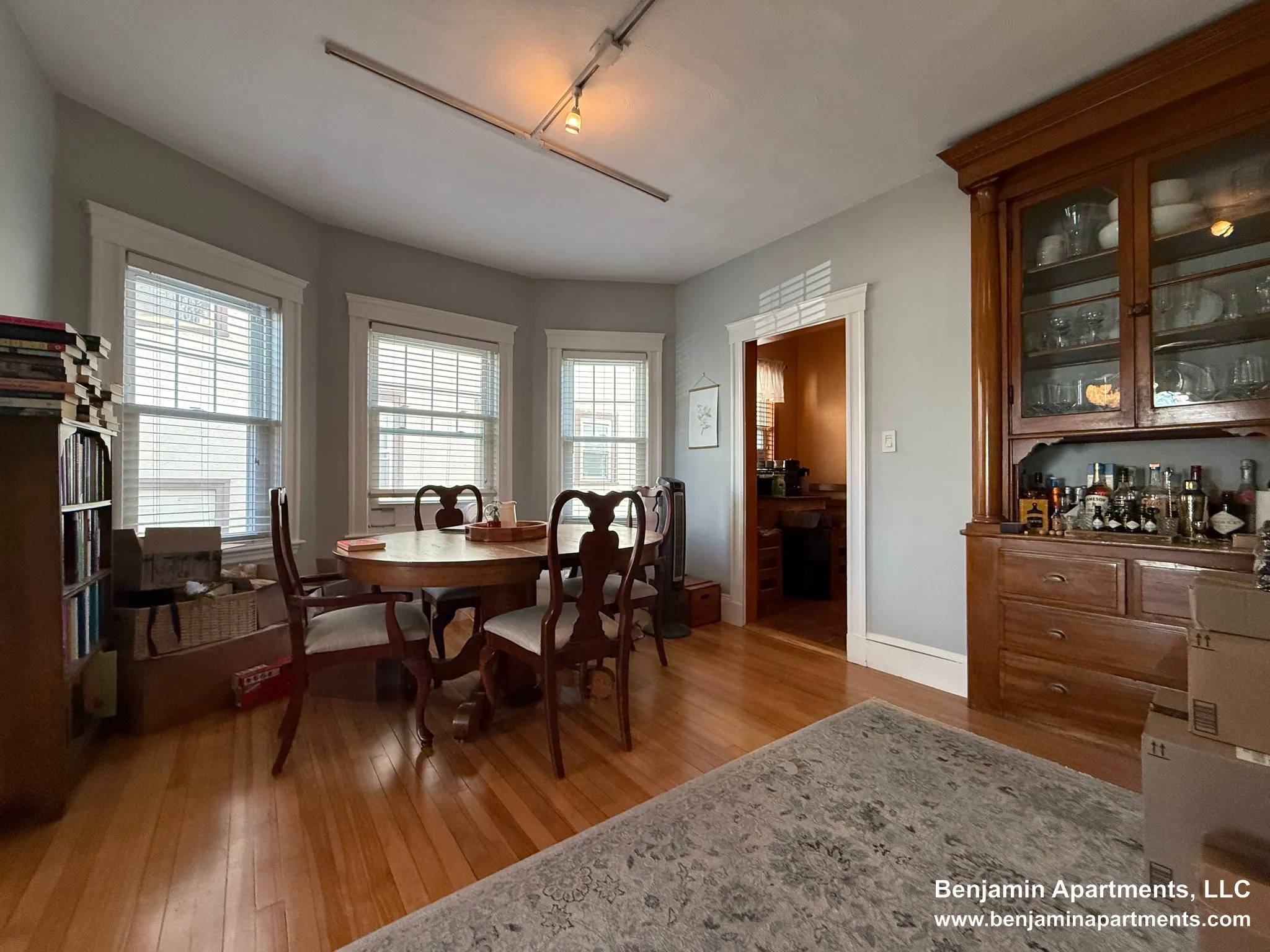 2 bed, 1 bath apartment for rent at 18 Benton Rd Unit 1F, South Medford — photo 5 of 22