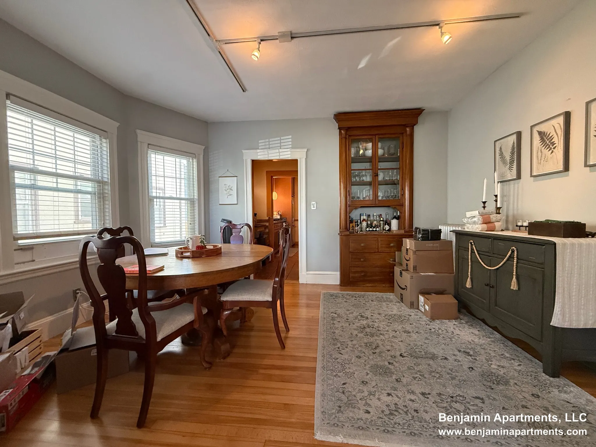 2 bed, 1 bath apartment for rent at 18 Benton Rd Unit 1F, South Medford — photo 4 of 22