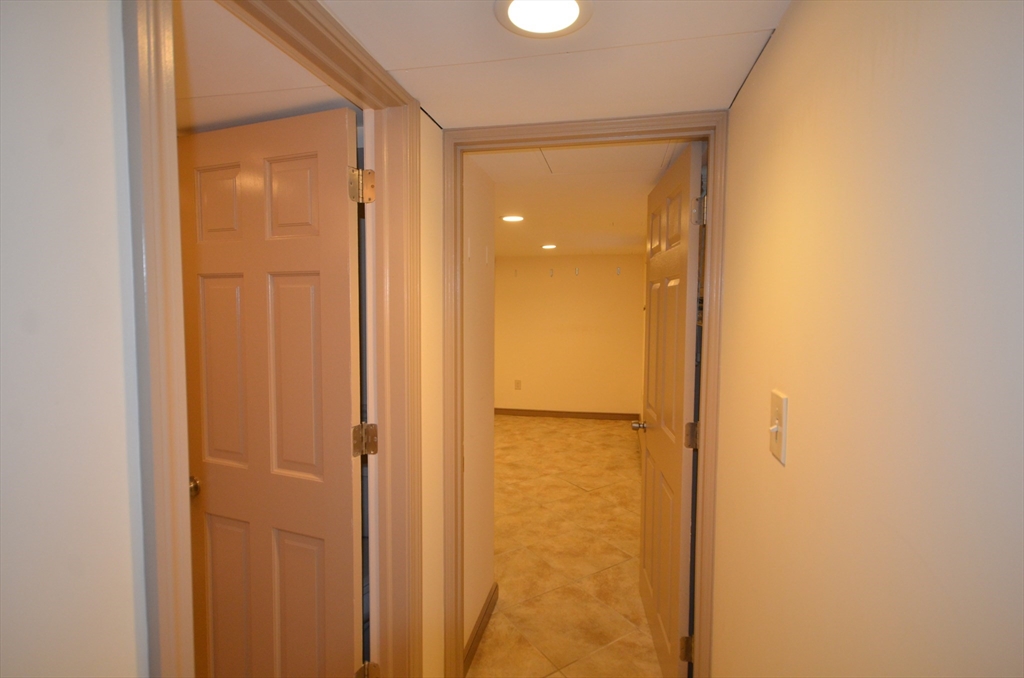1 bed, 1 bath apartment for rent at 18 Benton Rd Unit G, Medford — photo 12 of 14