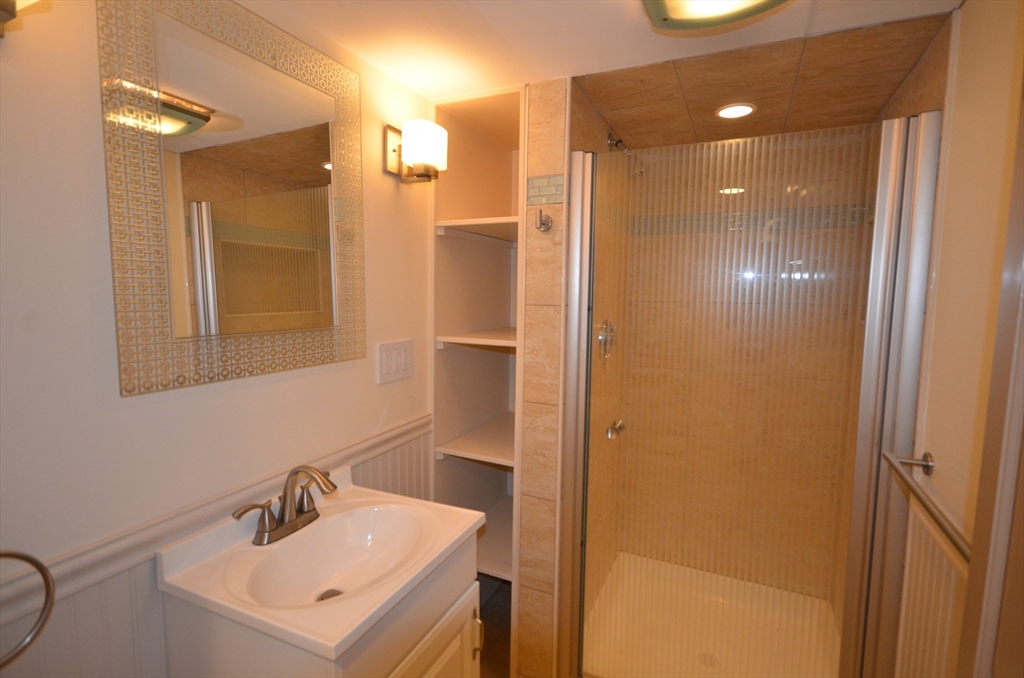 1 bed, 1 bath apartment for rent at 18 Benton Rd Unit G, Medford — photo 14 of 14
