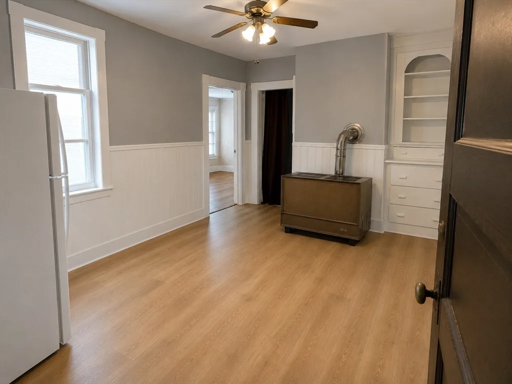 3 bed, 1 bath apartment for rent at 18 Bliss St Unit 1, Braintree Highlands