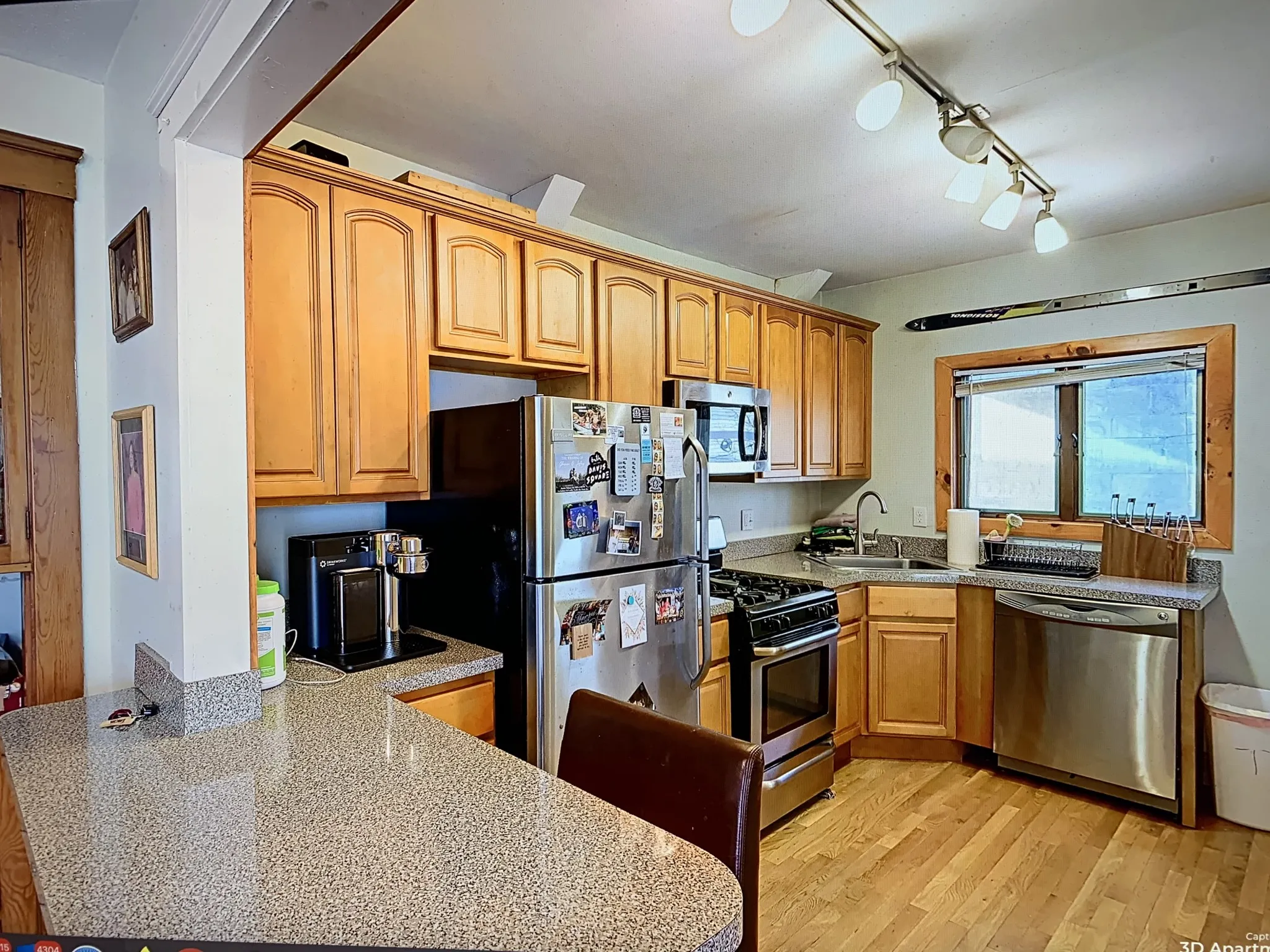 4 bed, 2 bath apartment for rent at 18 Bond St Unit 1, Winter Hill