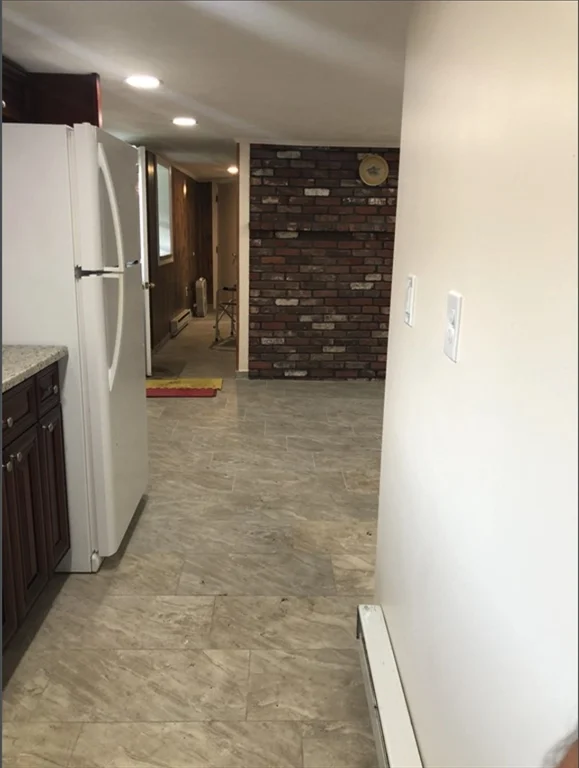 1 bed, 1 bath apartment for rent at 18 Boston St Unit Bottom, Middleton — photo 6 of 7