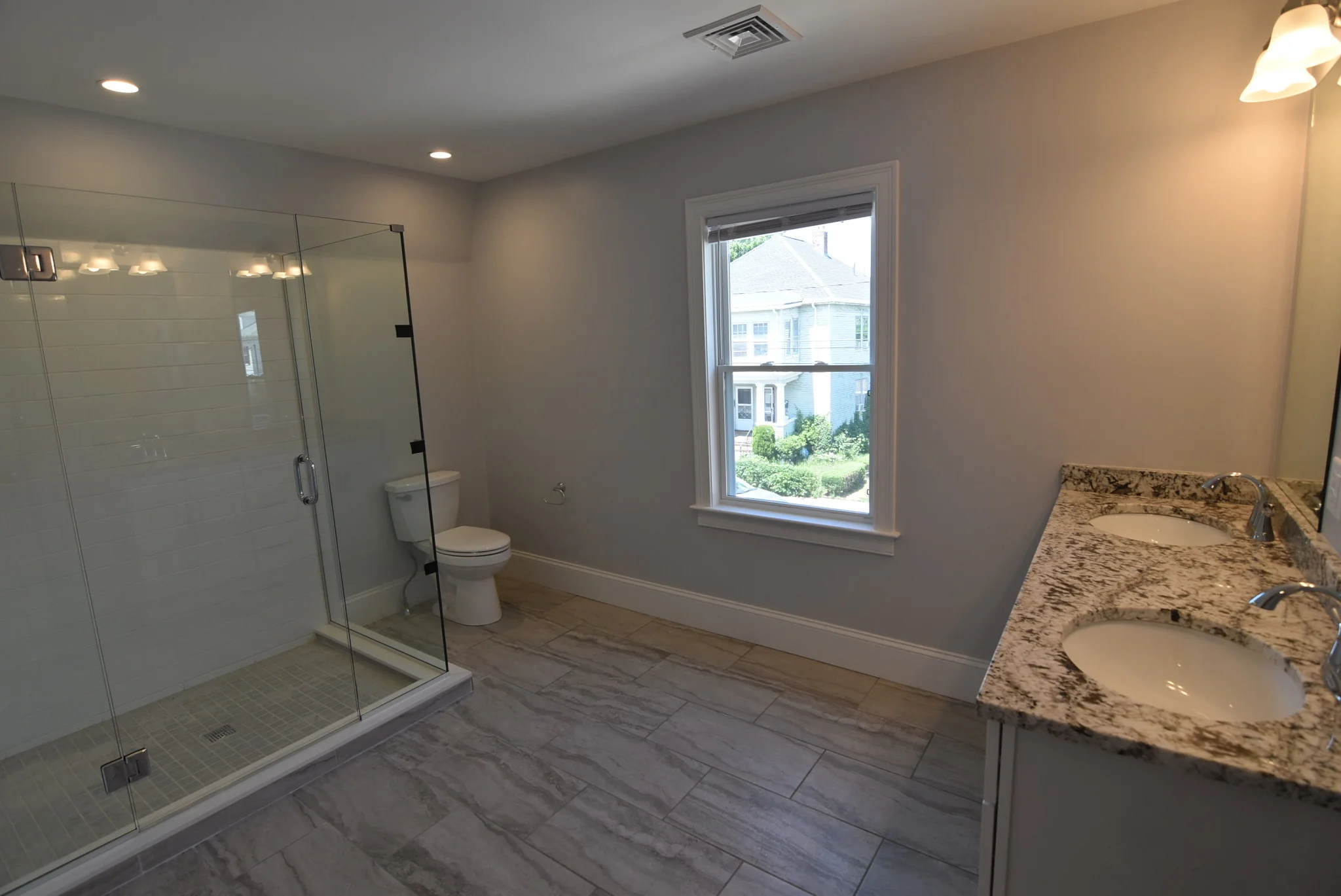 5 bed, 3 bath apartment for rent at 18 Bothwell Unit 1, Brighton — photo 2 of 15