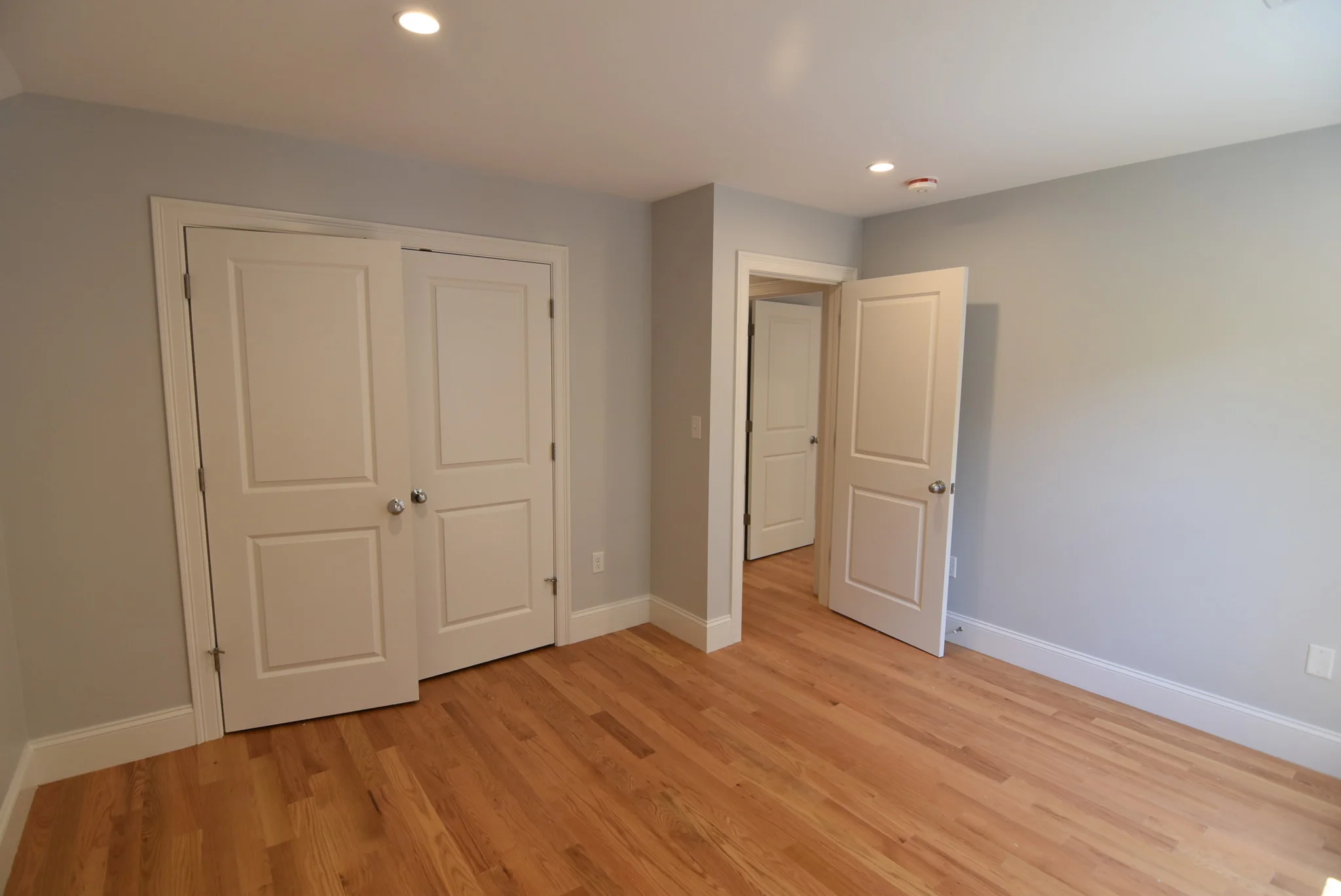 5 bed, 3 bath apartment for rent at 18 Bothwell Unit 1, Brighton — photo 13 of 15